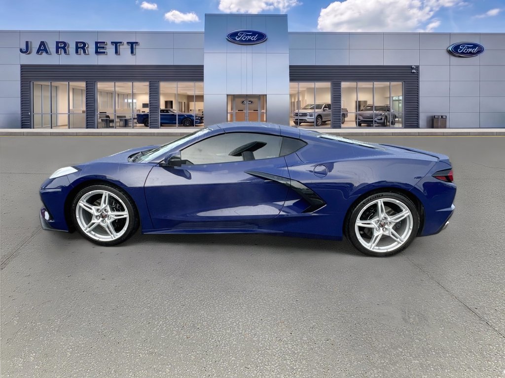 Used 2025 Chevrolet Corvette Stingray Preferred Cpe w/ Battery Protection Package RWD image 4