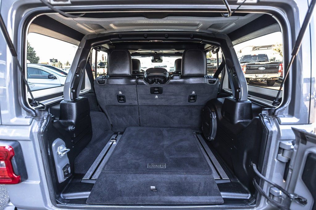 Used 2021 Jeep Wrangler Unlimited Rubicon w/ Uconnect 4C Nav & Sound Group image 34