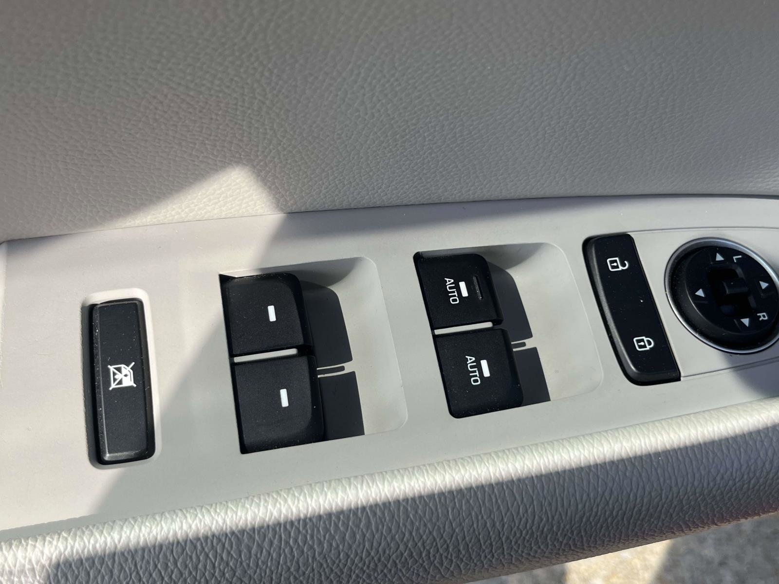 Used 2019 Hyundai Sonata SEL image 12