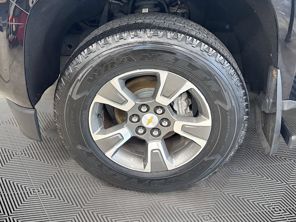 Used 2017 Chevrolet Colorado Z71 AWD/4WD image 32