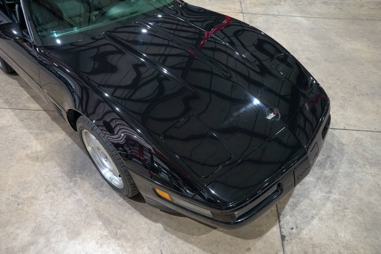 Used 1991 Chevrolet Corvette Coupe RWD image 18