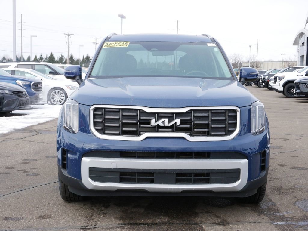 Used 2025 Kia Telluride S image 2