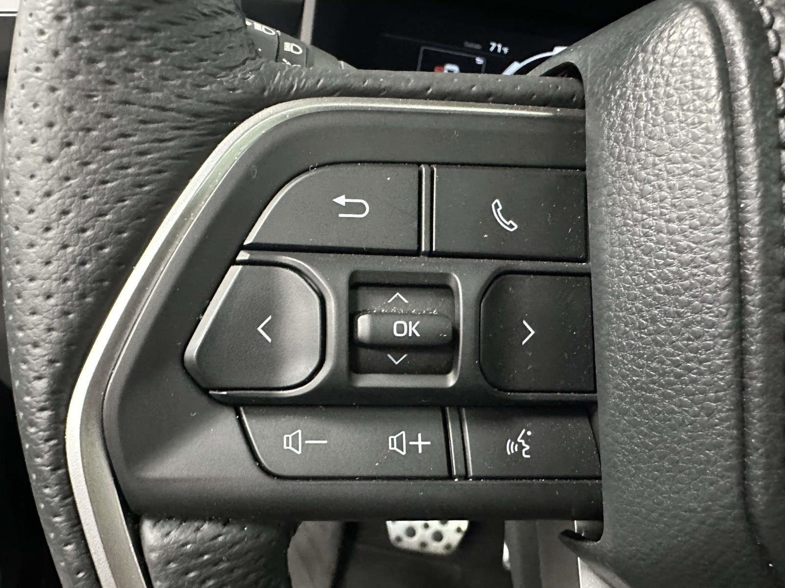 New 2025 Toyota Tundra Platinum AWD/4WD image 30