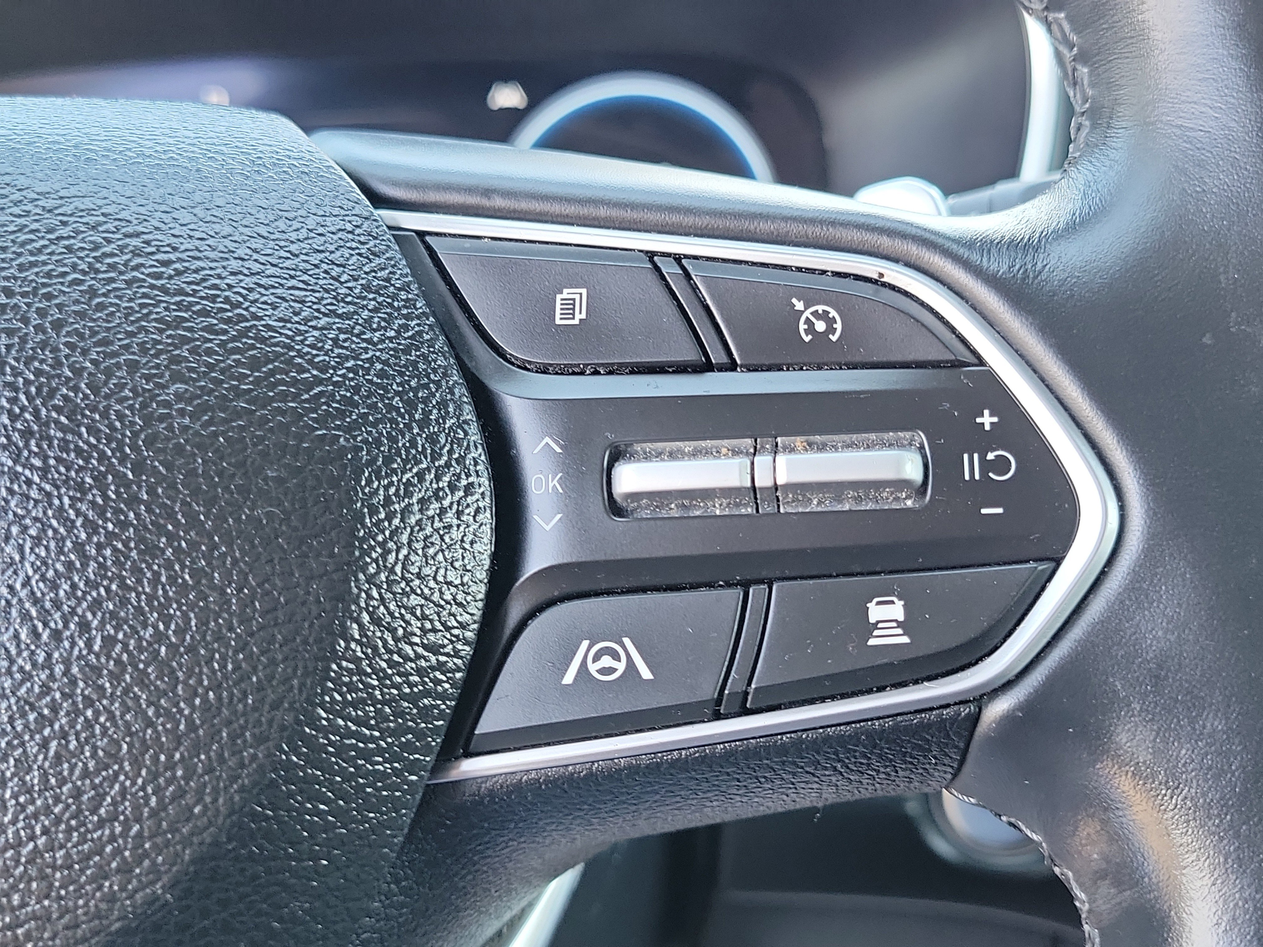 Certified 2023 Hyundai Santa Fe Limited AWD/4WD image 12