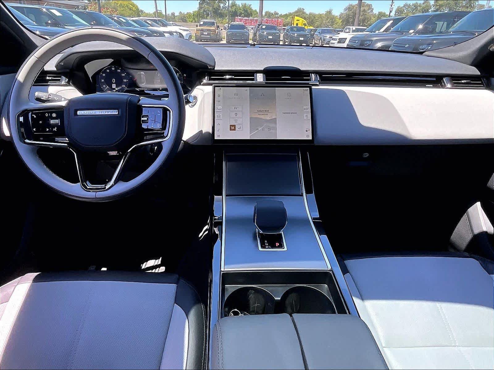 Used 2026 Land Rover Range Rover Velar S AWD/4WD image 20