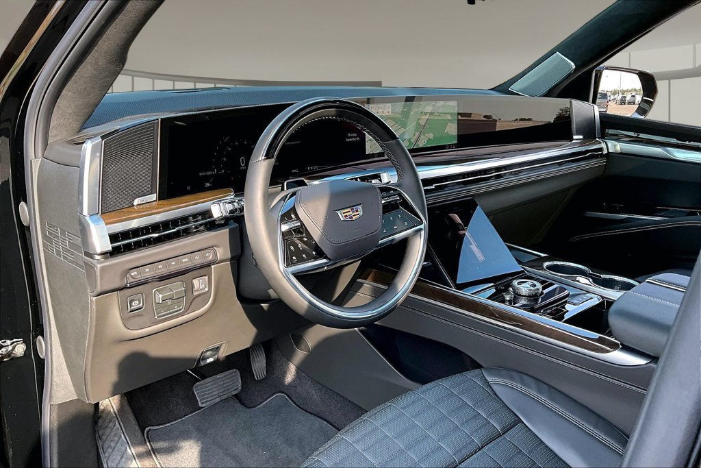 New 2026 Cadillac Escalade Platinum Sport AWD/4WD image 6