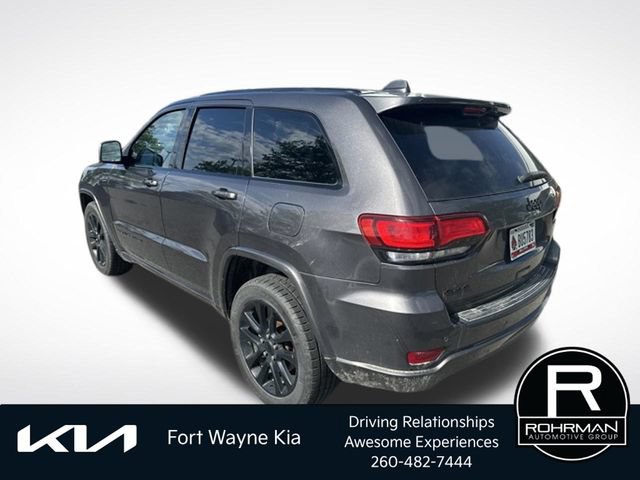 Used 2019 Jeep Grand Cherokee Altitude AWD/4WD image 3