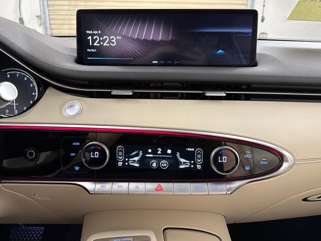 Certified 2025 Genesis GV70 2.5T w/ Advanced Package image 21