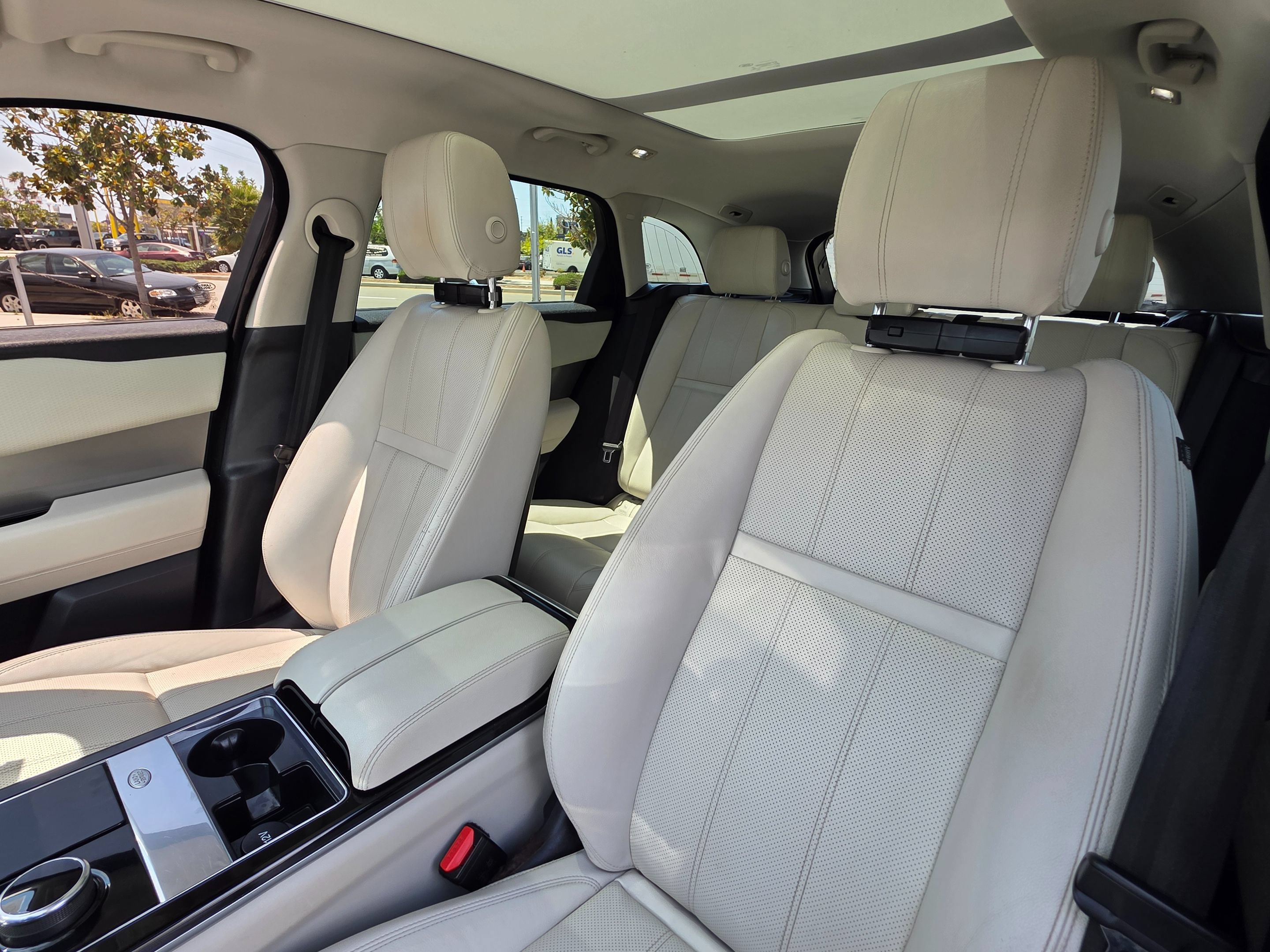 Used 2018 Land Rover Range Rover Velar S AWD/4WD image 14