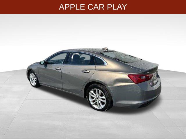 Used 2017 Chevrolet Malibu LT FWD image 5