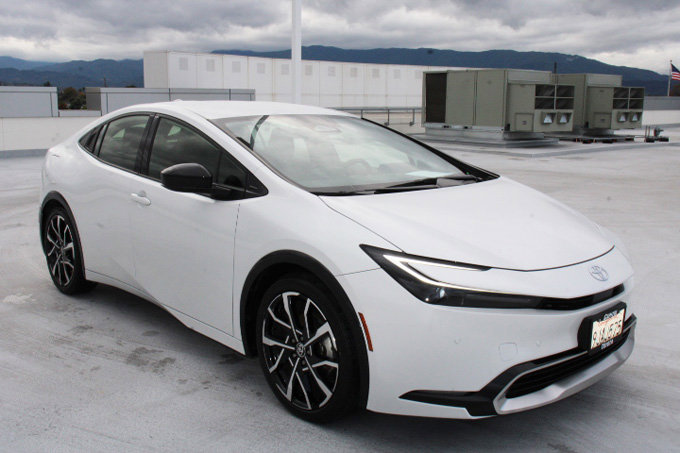 Certified 2024 Toyota Prius Prime image 2