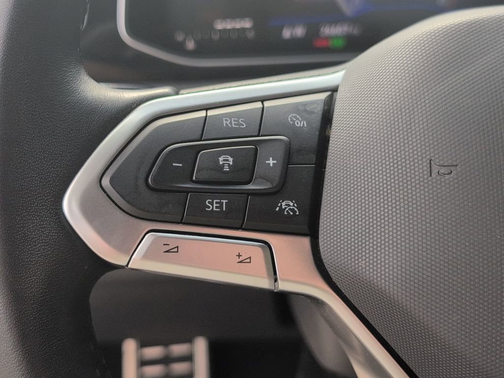 Used 2025 Volkswagen Jetta Sport FWD image 20