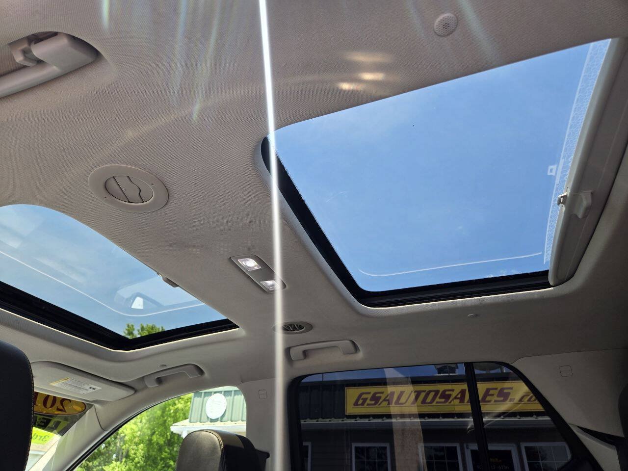 Used 2019 Chevrolet Traverse LT FWD image 42