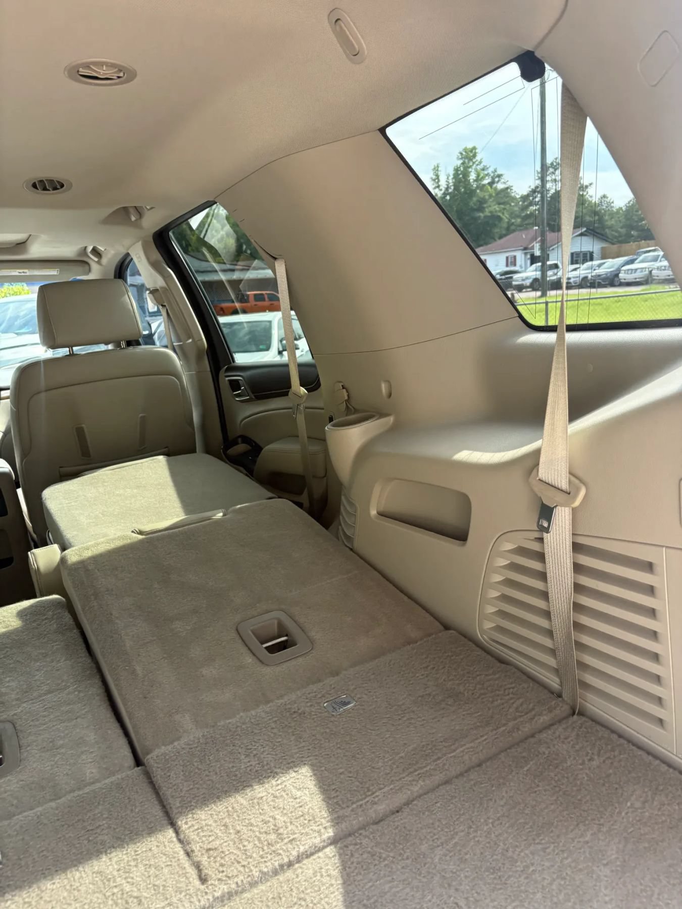 Used 2016 GMC Yukon Denali w/ Open Road Package AWD/4WD image 38