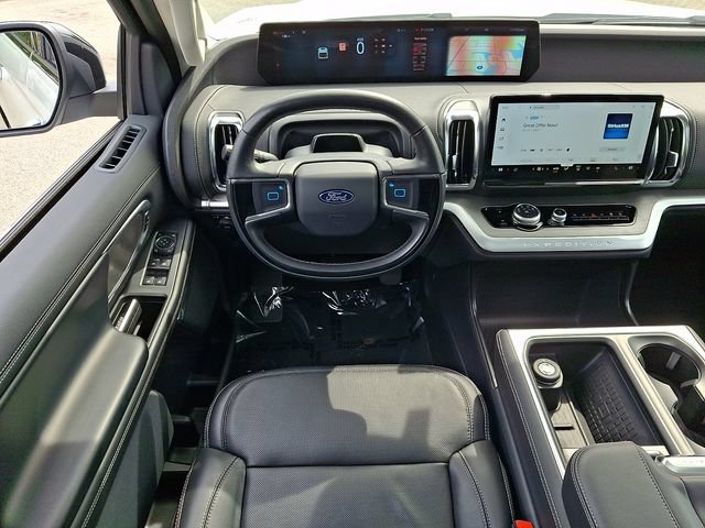 Used 2025 Ford Expedition Max Platinum AWD/4WD image 13