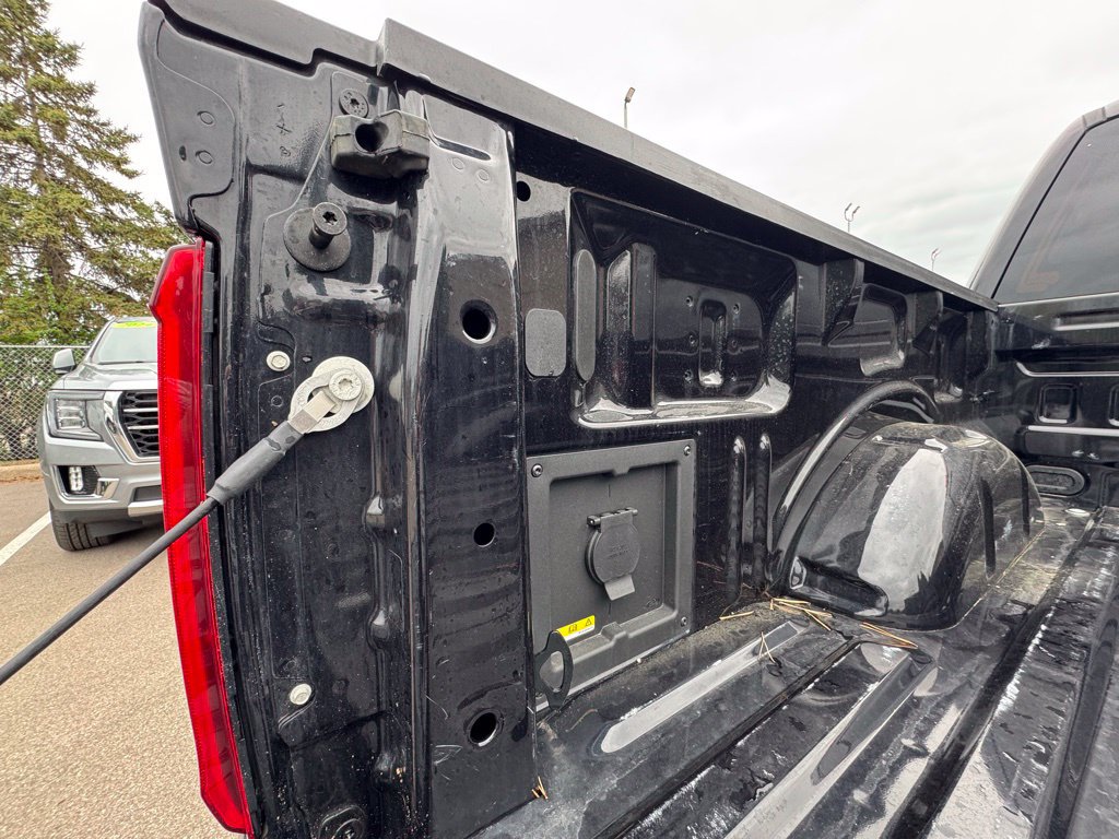 Used 2025 Ford F150 Lariat AWD/4WD image 12