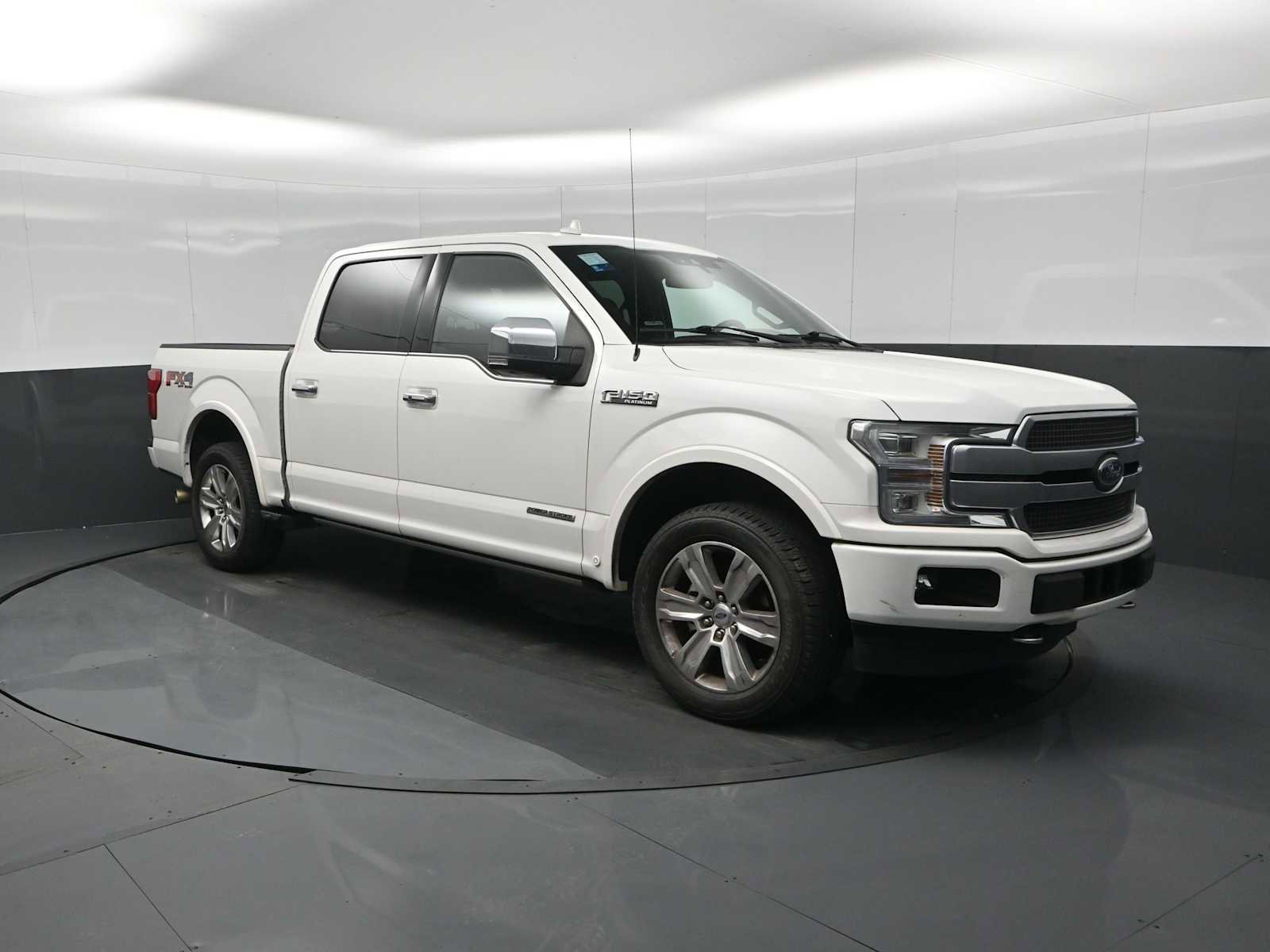Used 2020 Ford F150 Platinum w/ Equipment Group 701A Luxury image 2