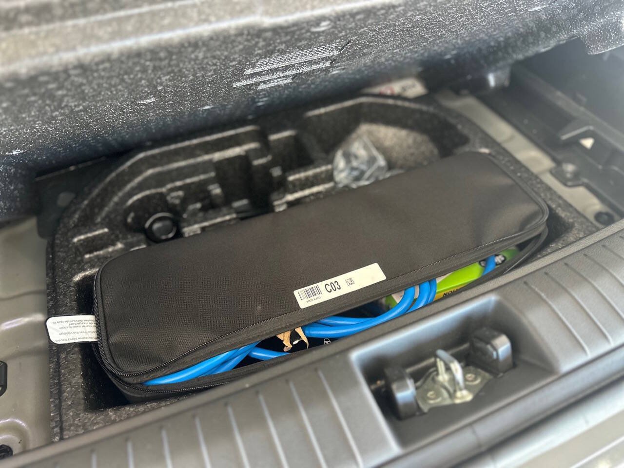 Used 2020 Hyundai Kona Ultimate w/ Cargo Package FWD image 23