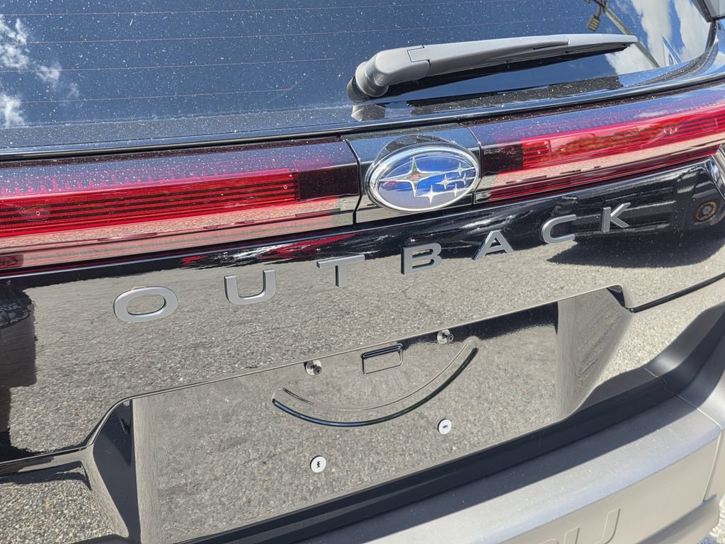 New 2026 Subaru Outback Limited AWD/4WD image 9