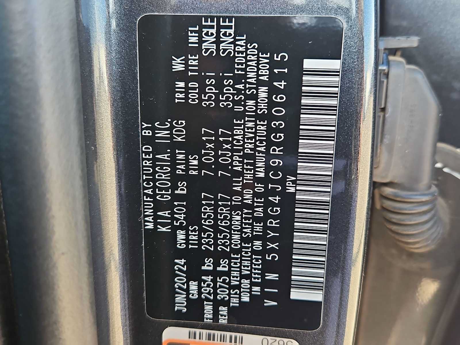 Used 2024 Kia Sorento LX FWD image 25