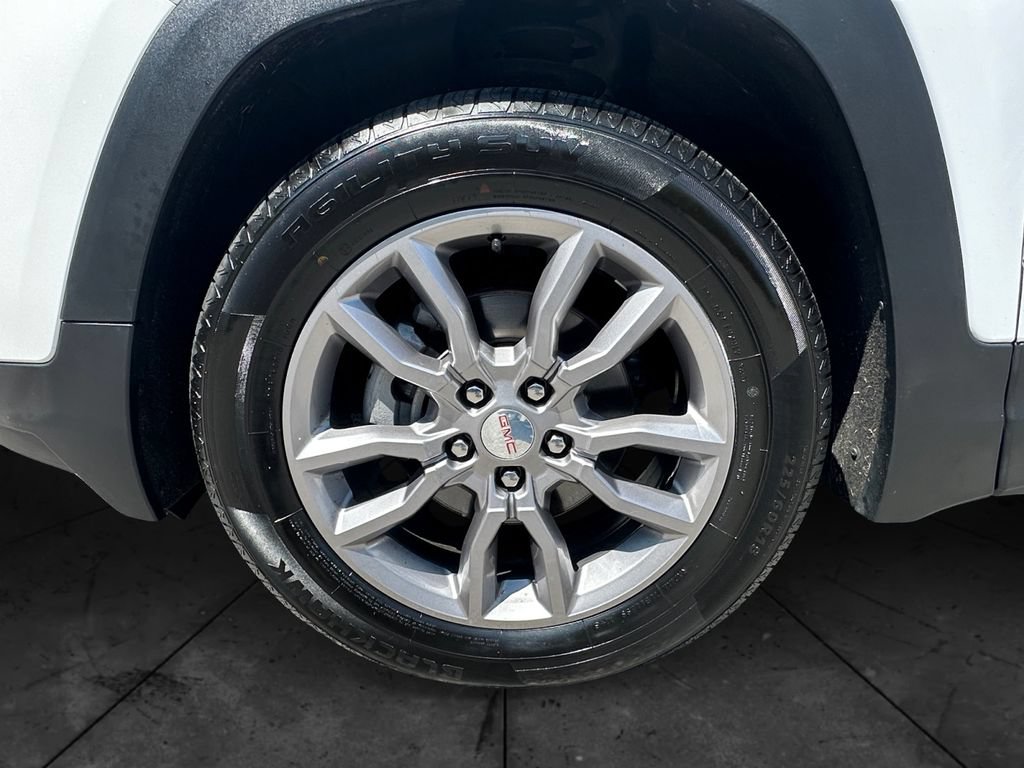 Used 2024 GMC Terrain SLT AWD/4WD image 14