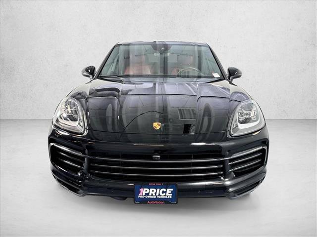 Used 2023 Porsche Cayenne Coupe AWD/4WD image 2
