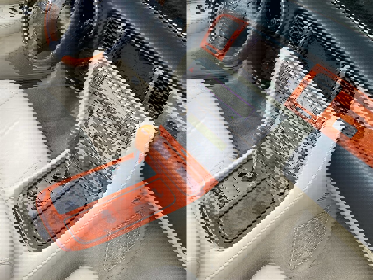 Used 2006 Lexus SC 430 Convertible image 30