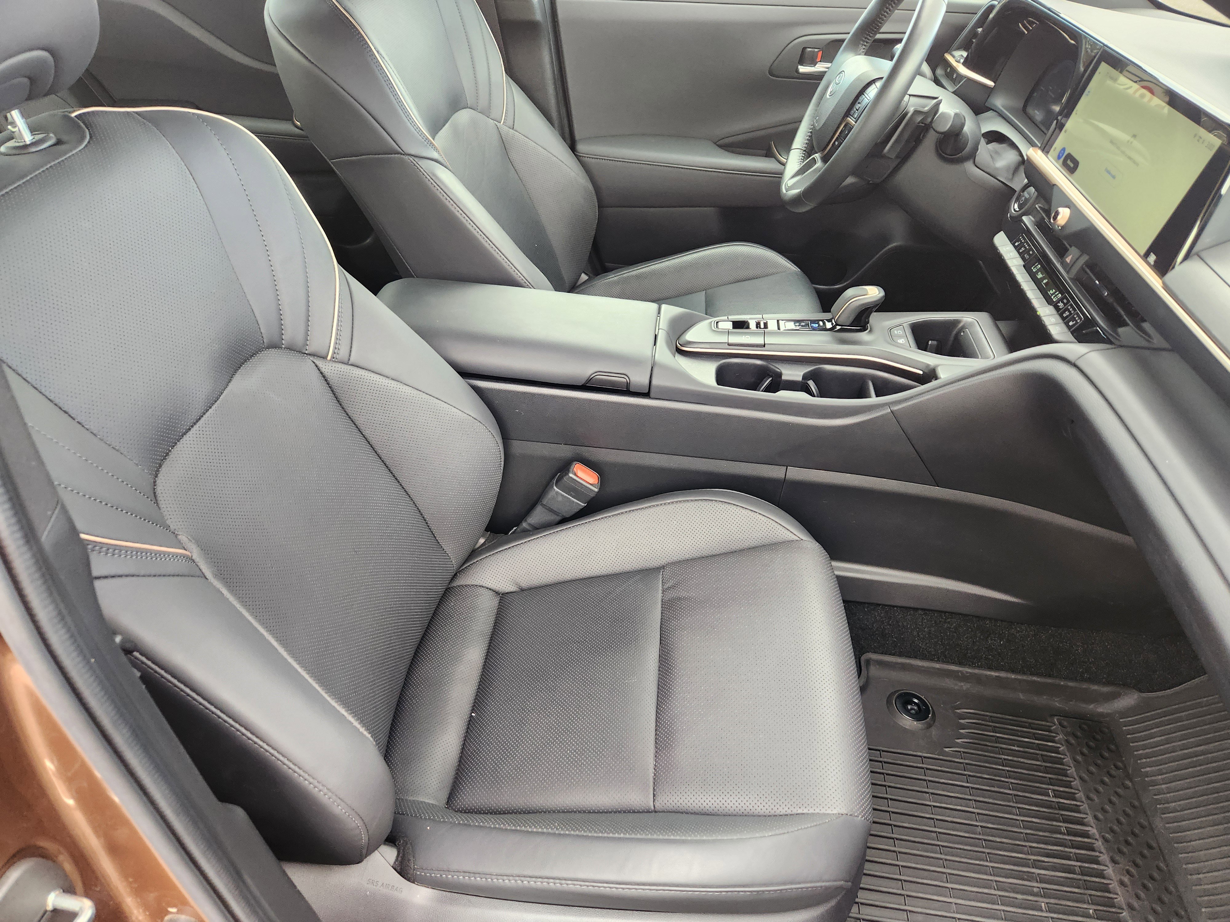 Used 2023 Toyota Crown Platinum image 10