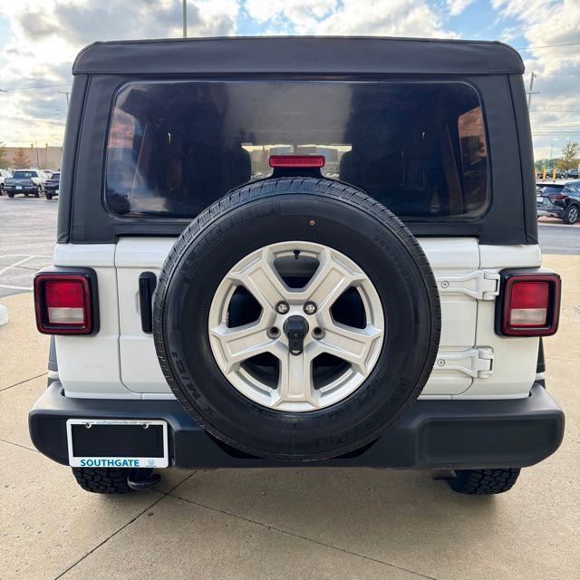 Used 2022 Jeep Wrangler Unlimited Sport image 4