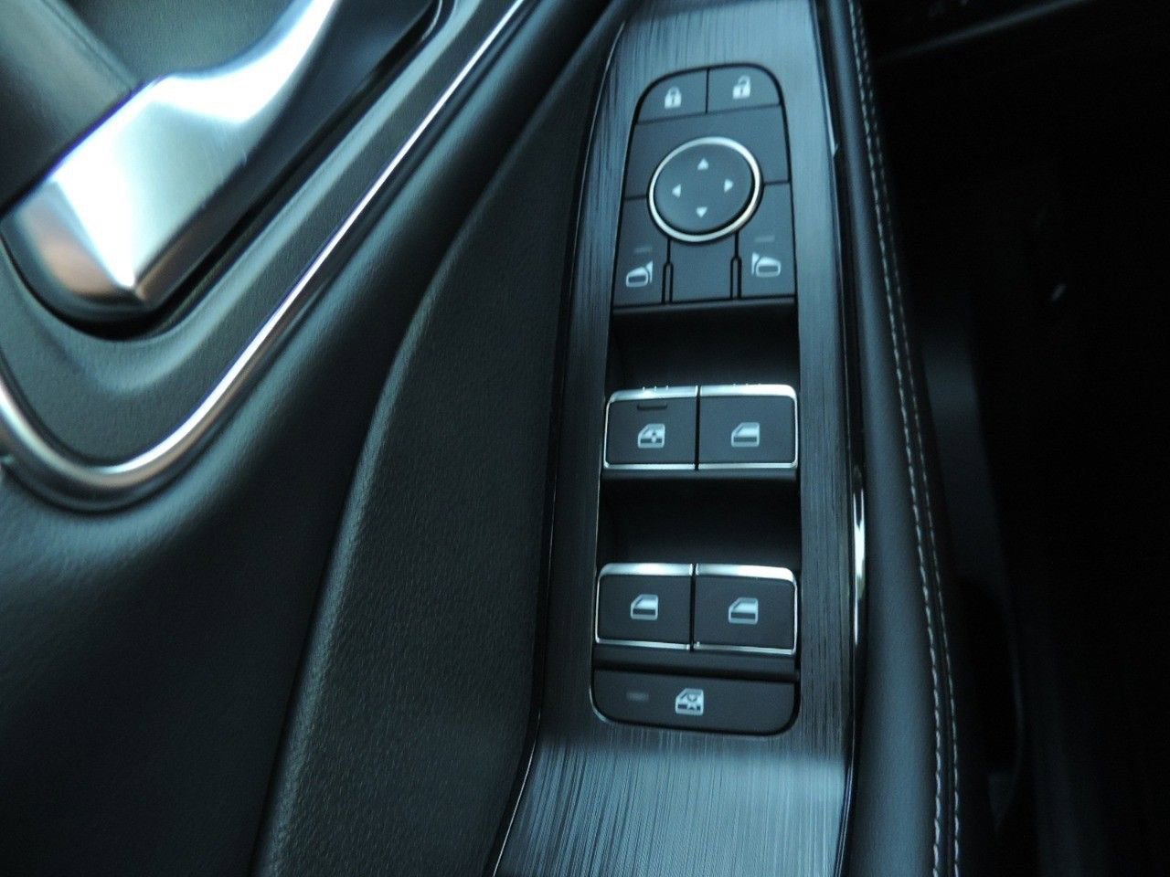New 2026 Nissan Rogue Platinum w/ Platinum Premium Package image 24