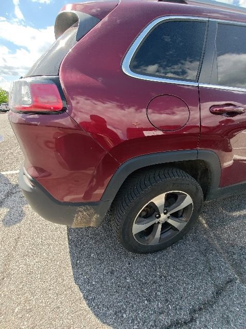 Used 2019 Jeep Cherokee Limited AWD/4WD image 21