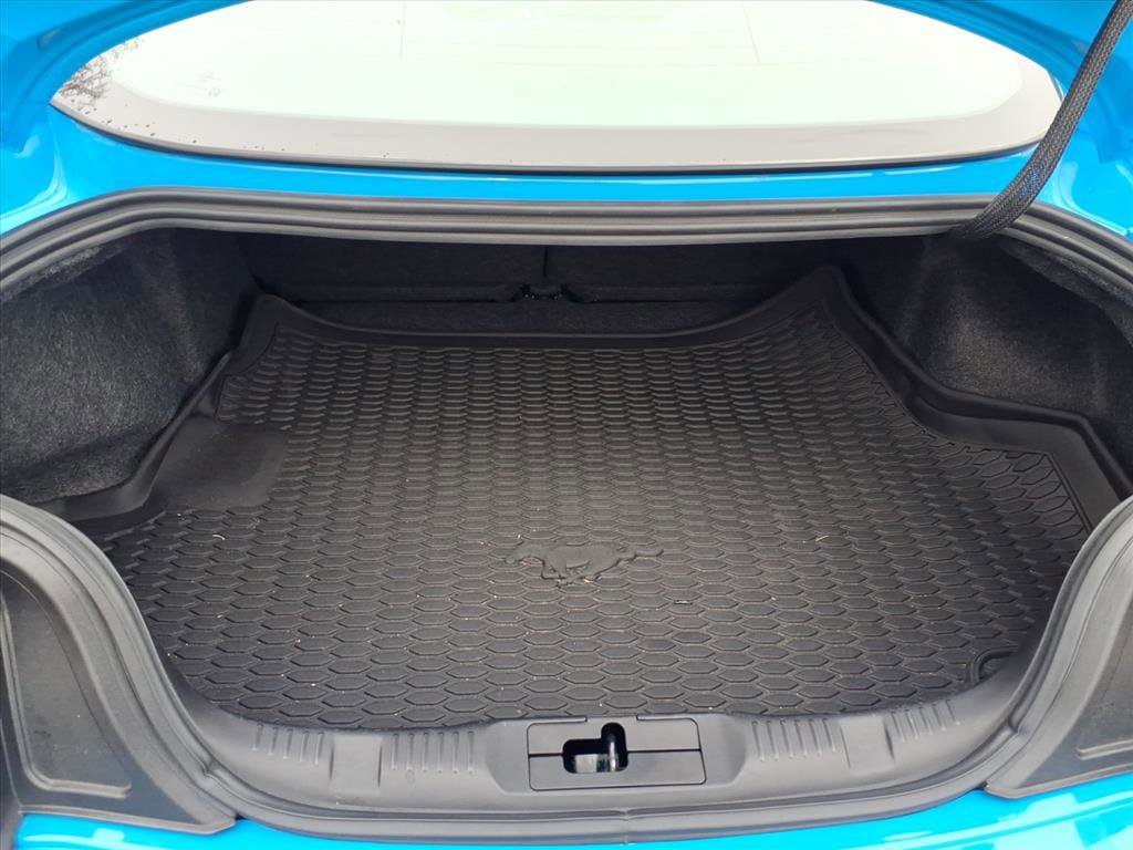 Used 2017 Ford Mustang Coupe image 28