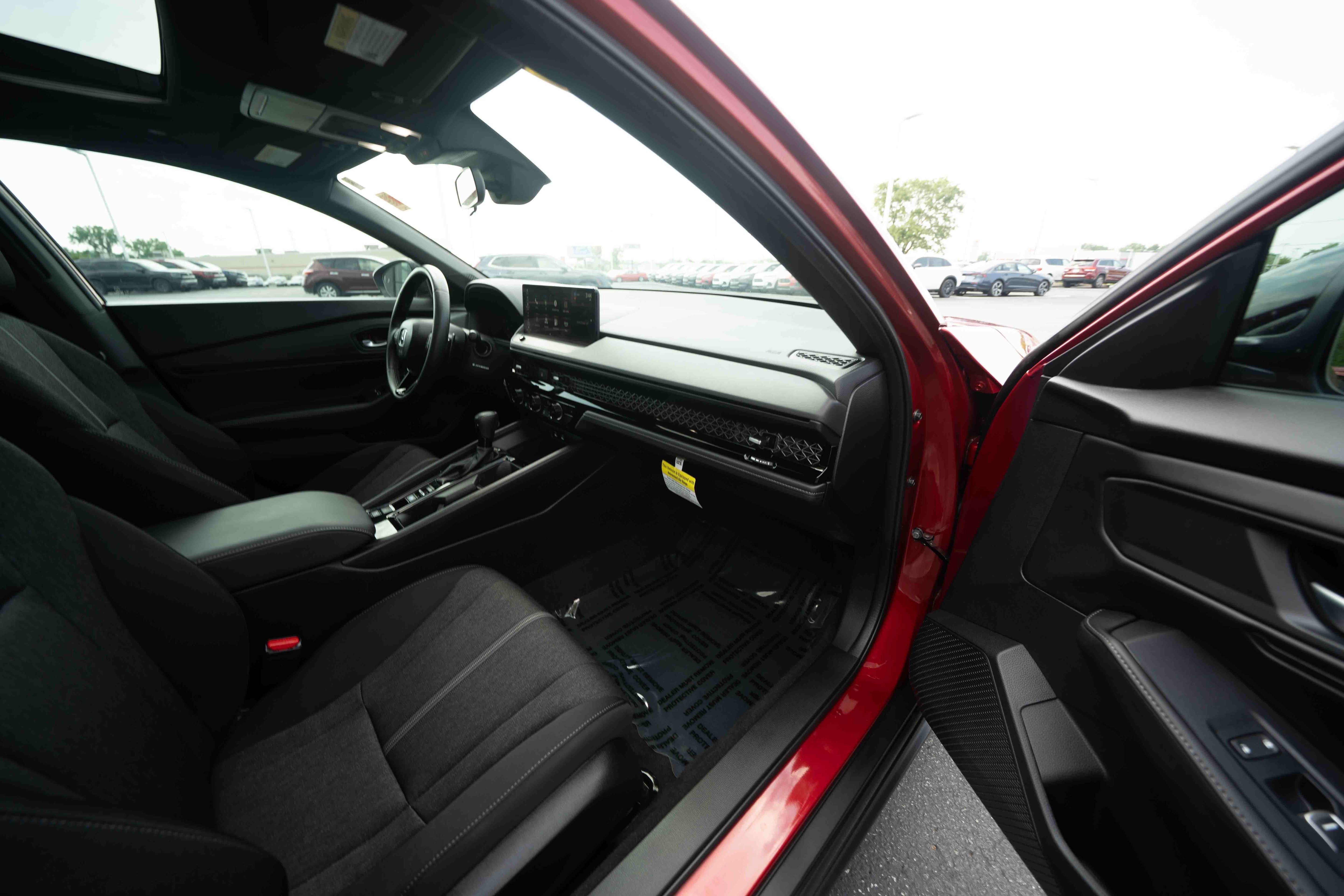Certified 2025 Honda Accord Sport image 25
