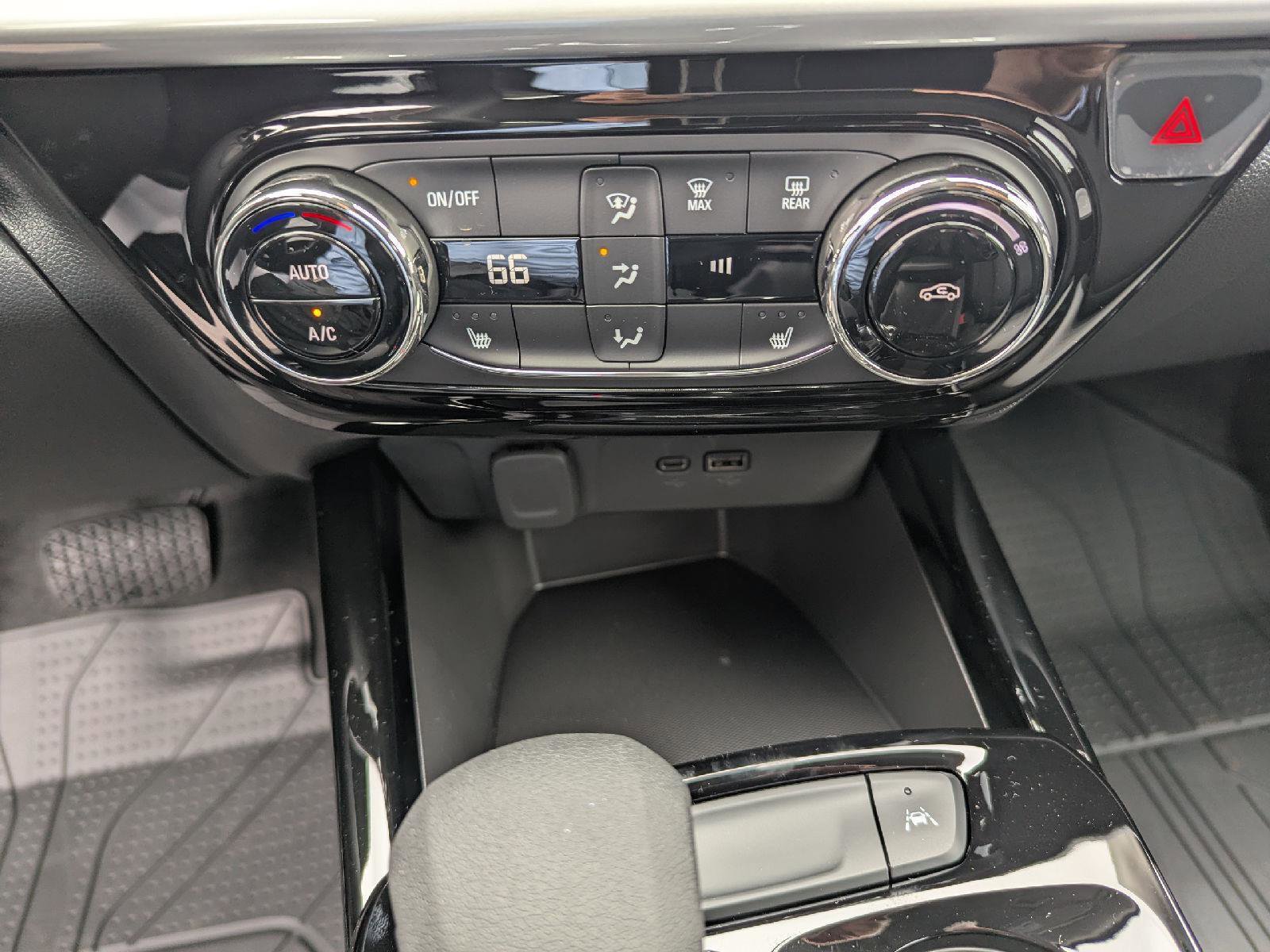 New 2026 Chevrolet Trax LT w/ Driver Confidence Package image 29