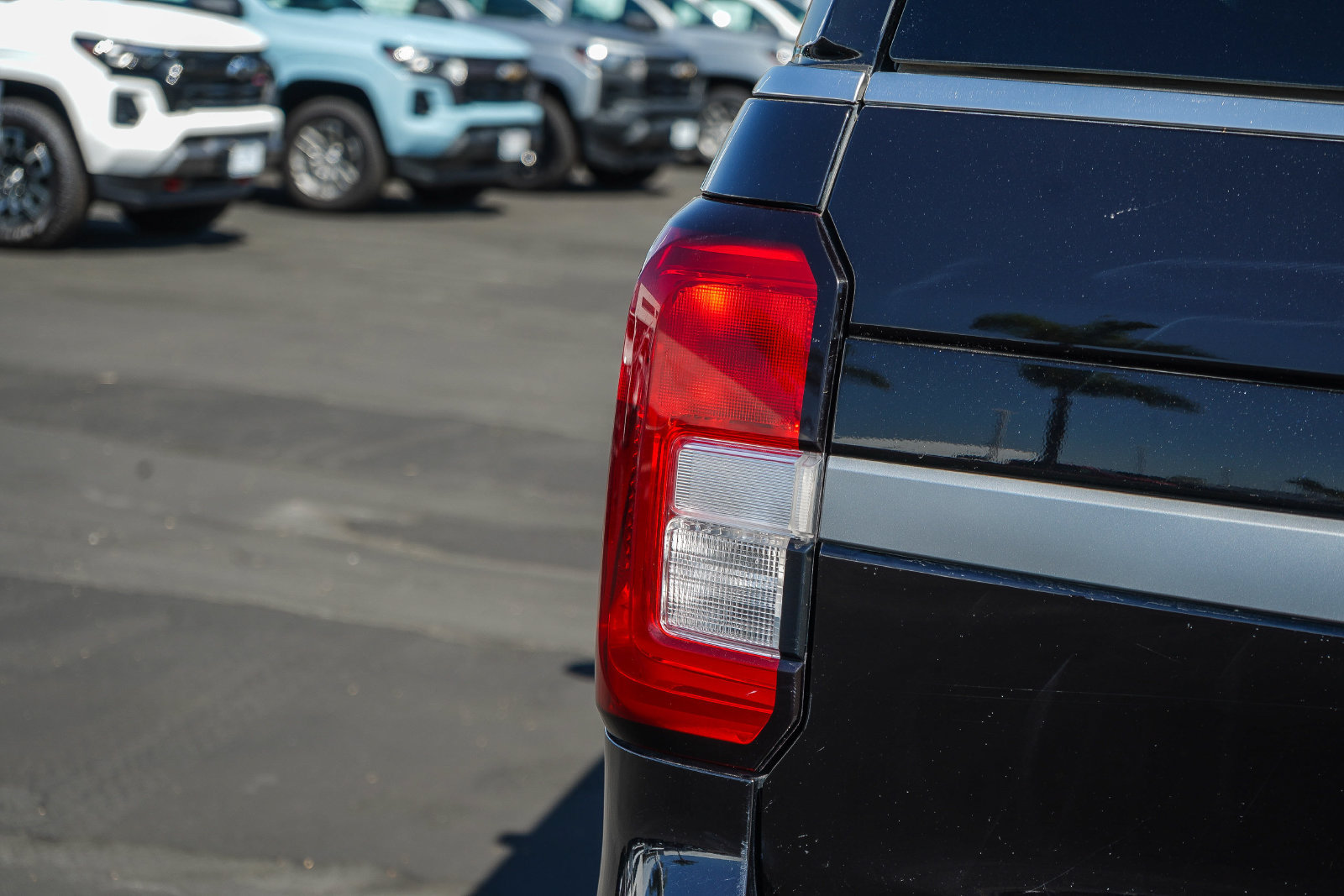 Used 2024 Ford Expedition XLT AWD/4WD image 7
