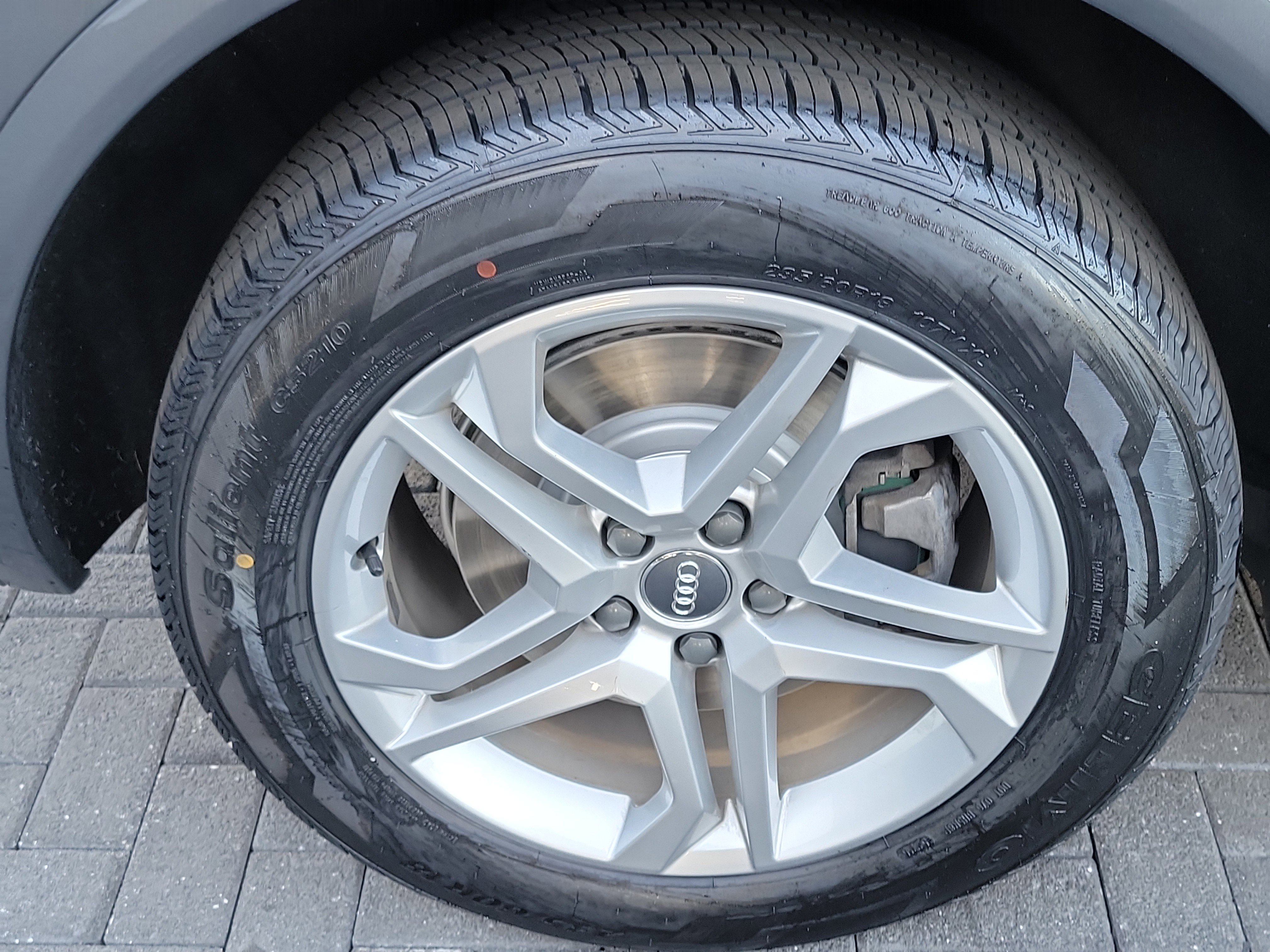 Used 2018 Audi Q5 2.0T Premium Plus w/ Premium Plus Package AWD/4WD image 26