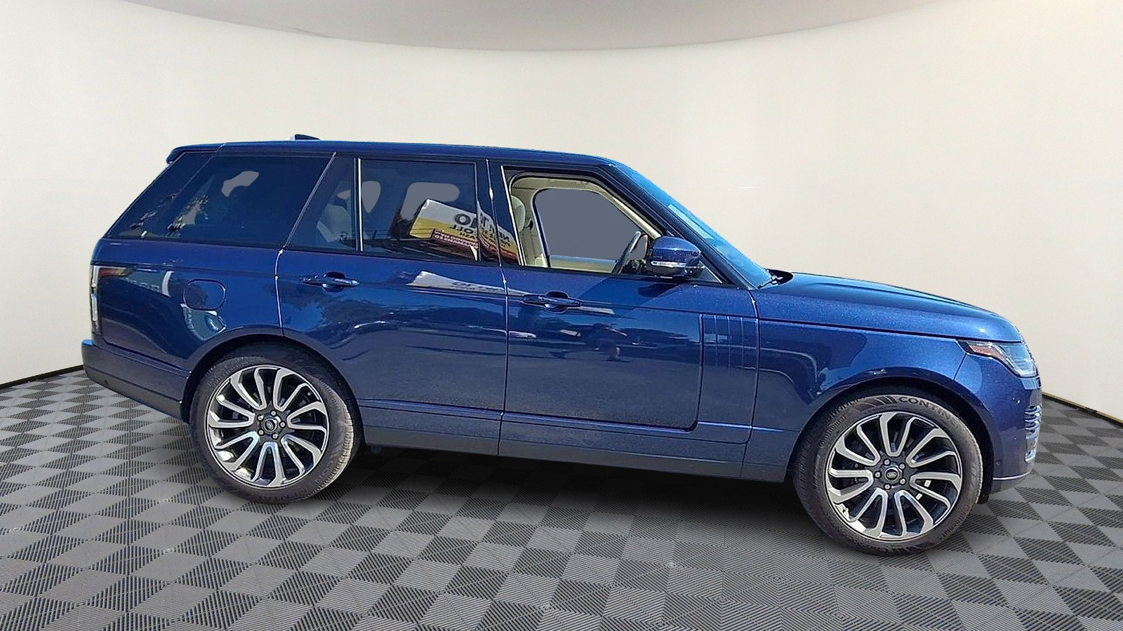 Used 2020 Land Rover Range Rover HSE AWD/4WD image 9