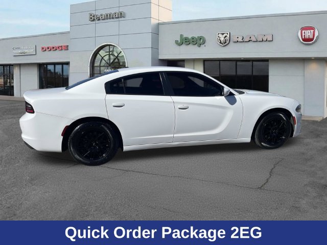 Used 2022 Dodge Charger SXT RWD image 2