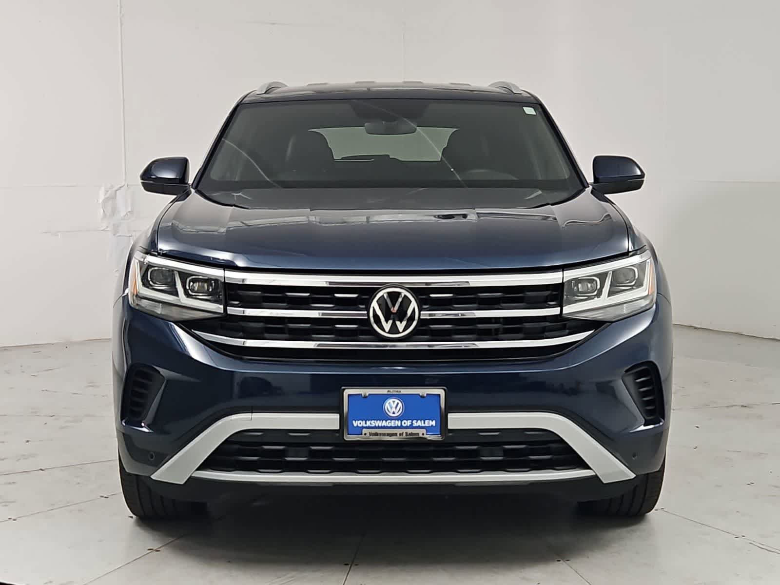 Certified 2020 Volkswagen Atlas Cross Sport SE AWD/4WD image 9
