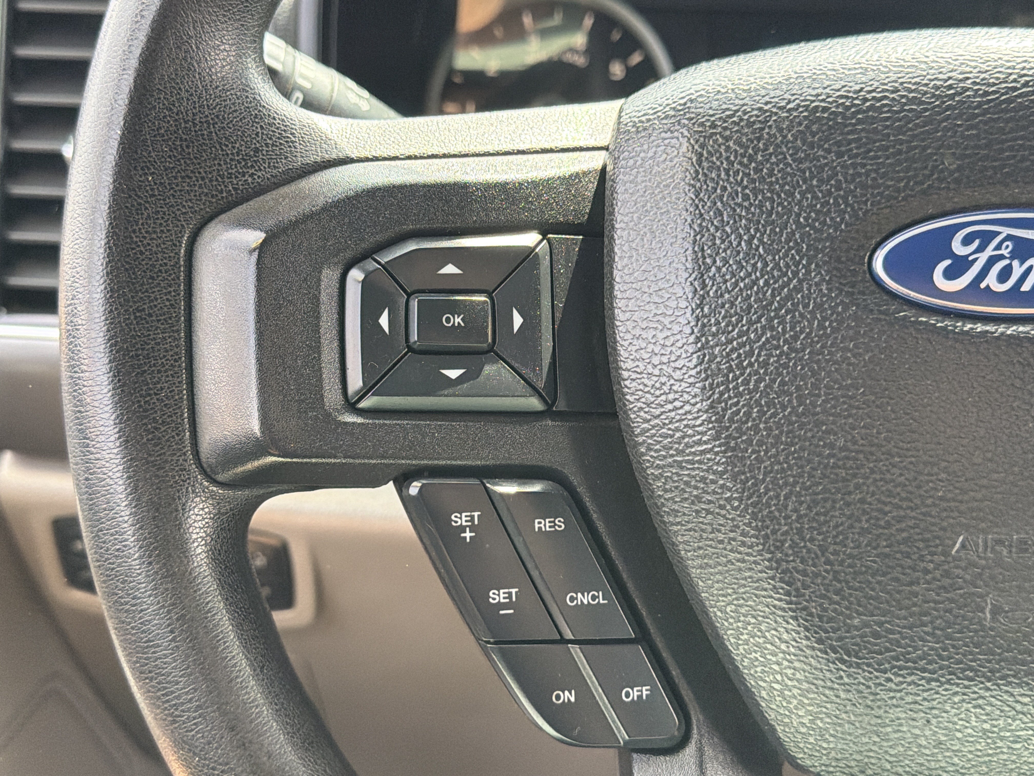 Used 2018 Ford F150 XLT AWD/4WD image 15
