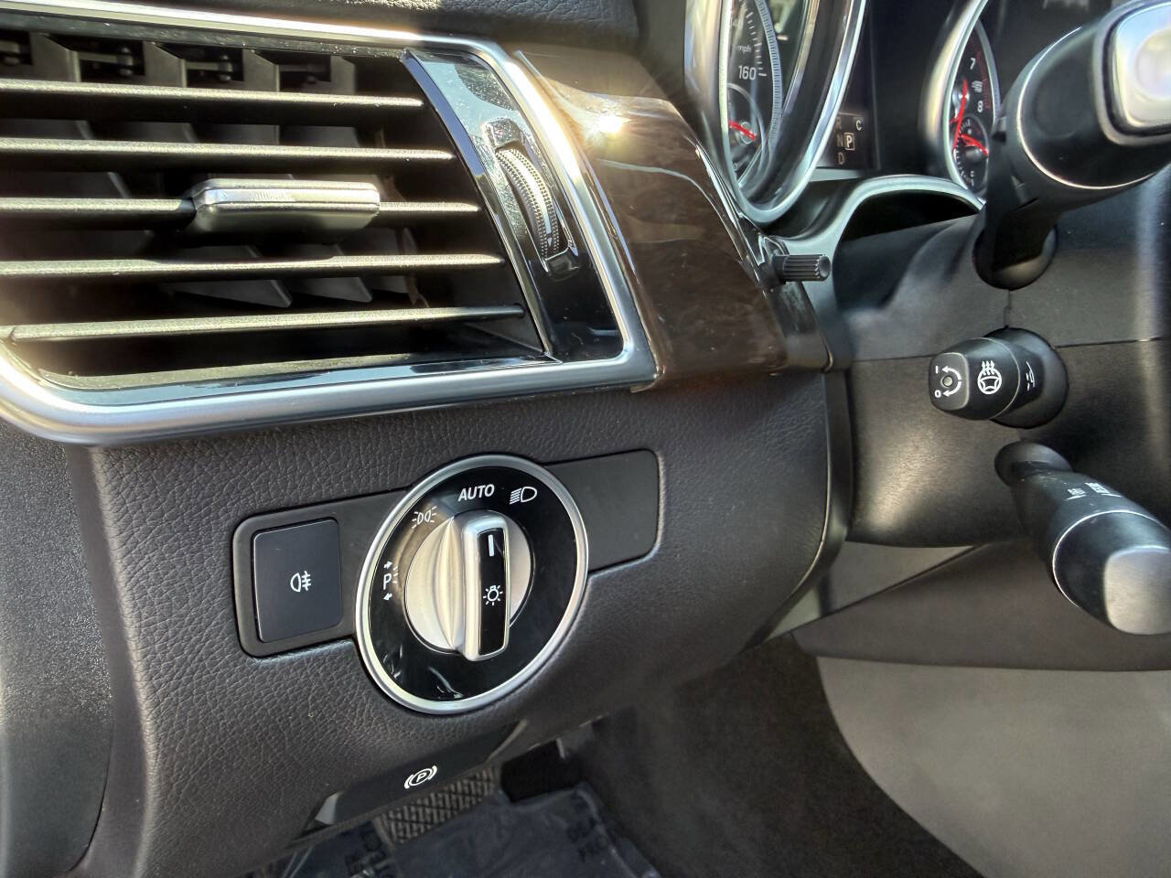 Used 2017 Mercedes-Benz GLS 450 4MATIC image 22