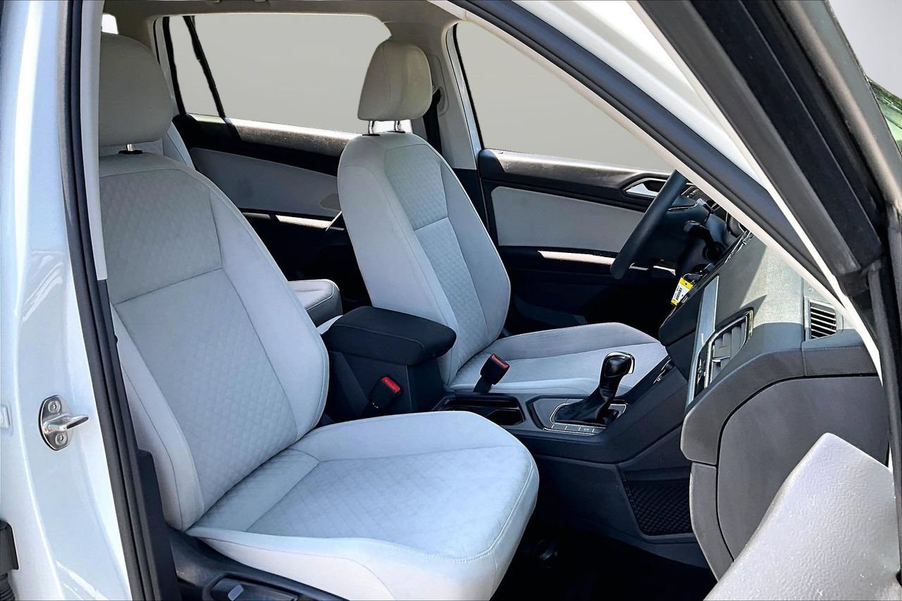 Used 2020 Volkswagen Tiguan S FWD image 22
