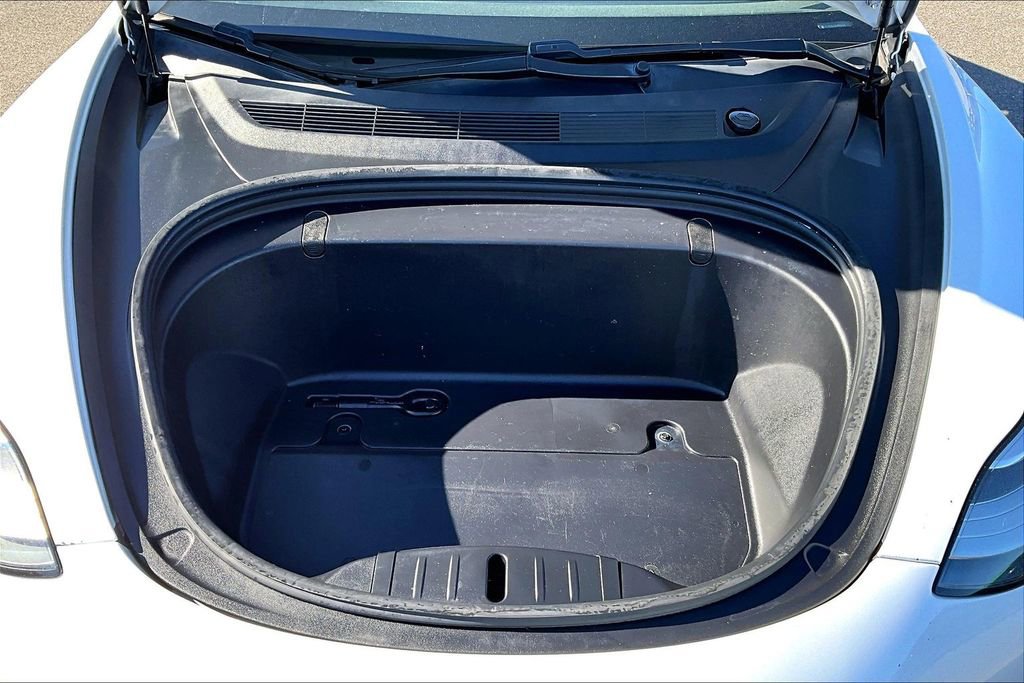 Used 2020 Tesla Model 3 Performance image 10