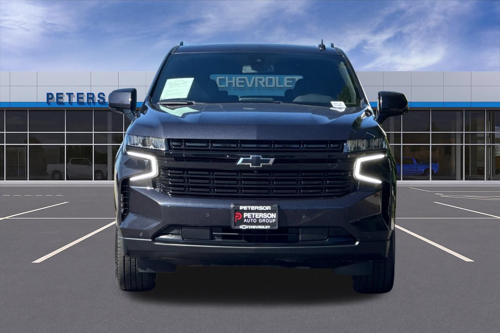 Certified 2022 Chevrolet Suburban RST w/ Luxury Package AWD/4WD image 9