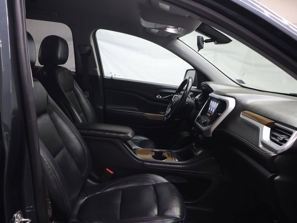 Used 2020 GMC Acadia SLE FWD image 10