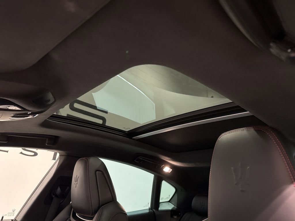 Used 2021 Maserati Levante GranSport image 14