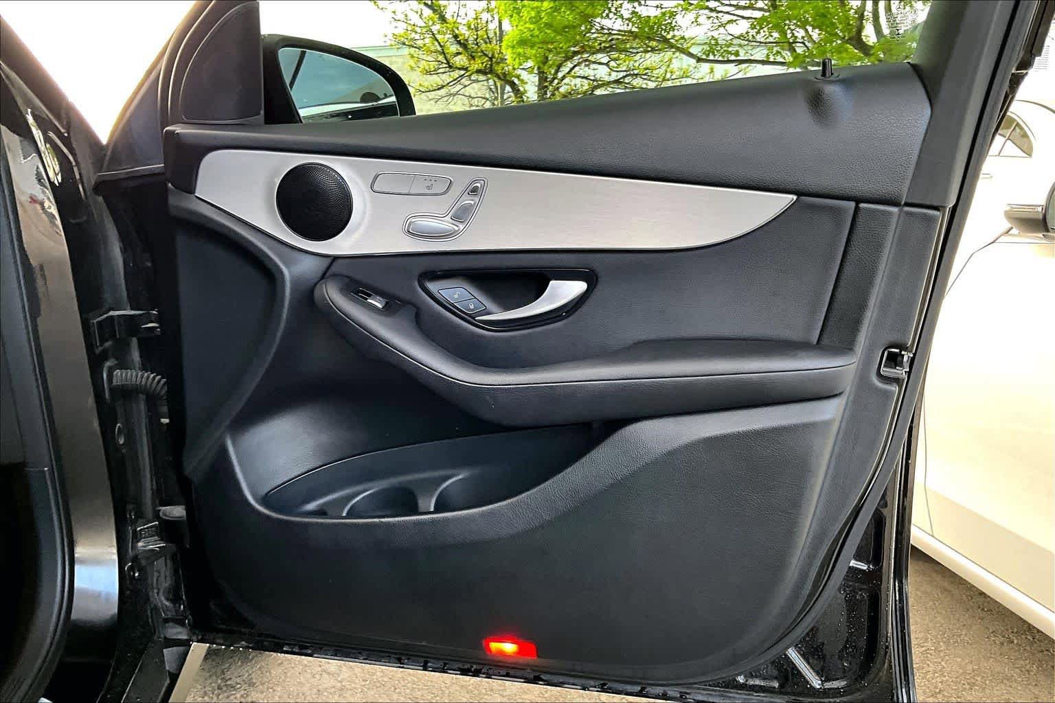 Certified 2021 Mercedes-Benz GLC 300 image 23