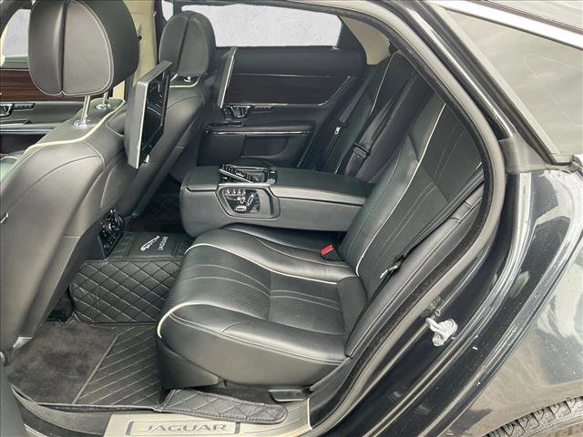 Used 2015 Jaguar XJ L Portfolio AWD/4WD image 13