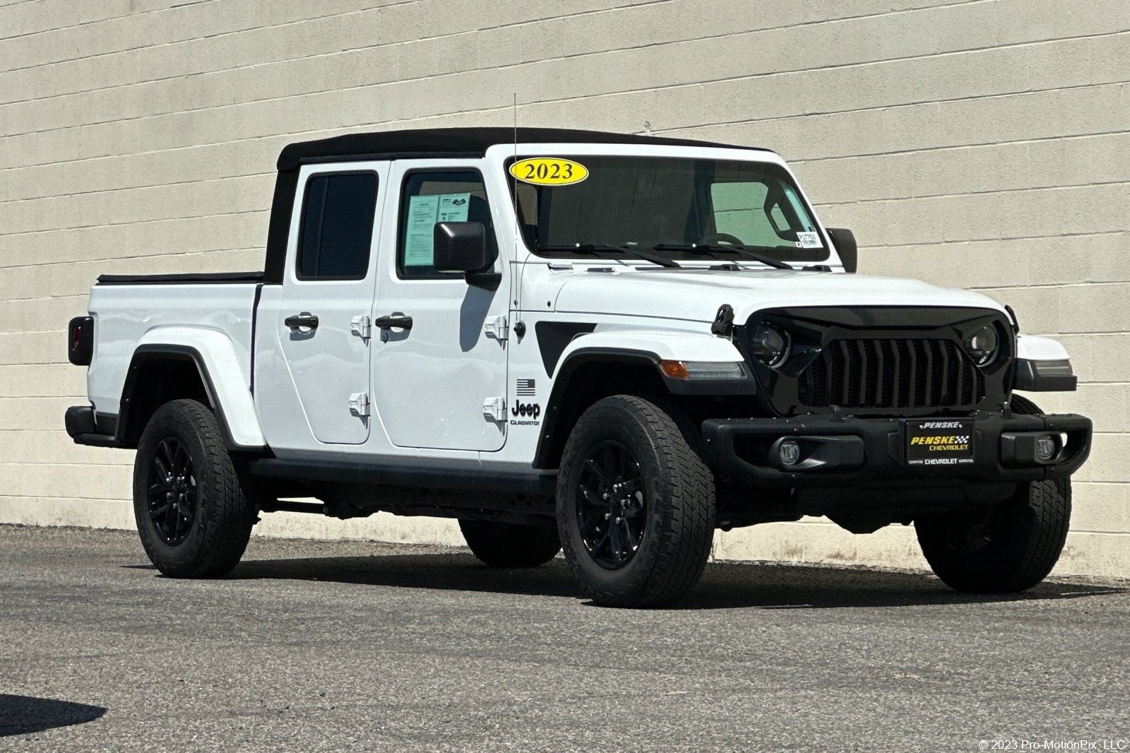 Used 2023 Jeep Gladiator Sport AWD/4WD image 1