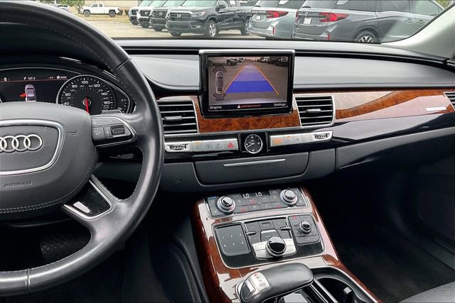 Used 2013 Audi A8 L 4.0T image 9